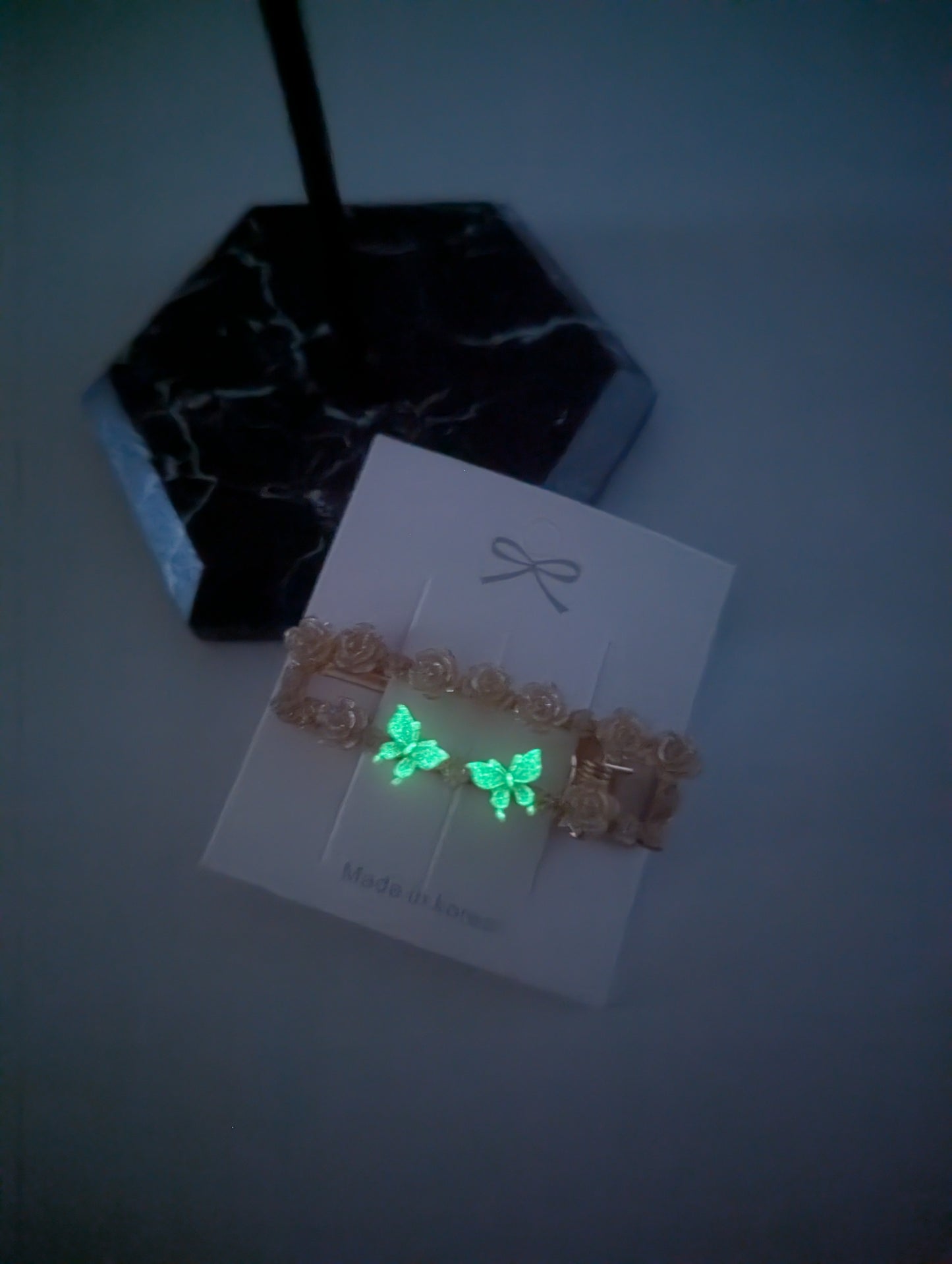 Luxurious Golden Hair Clip - 100% Handmade (Glow in the Dark)