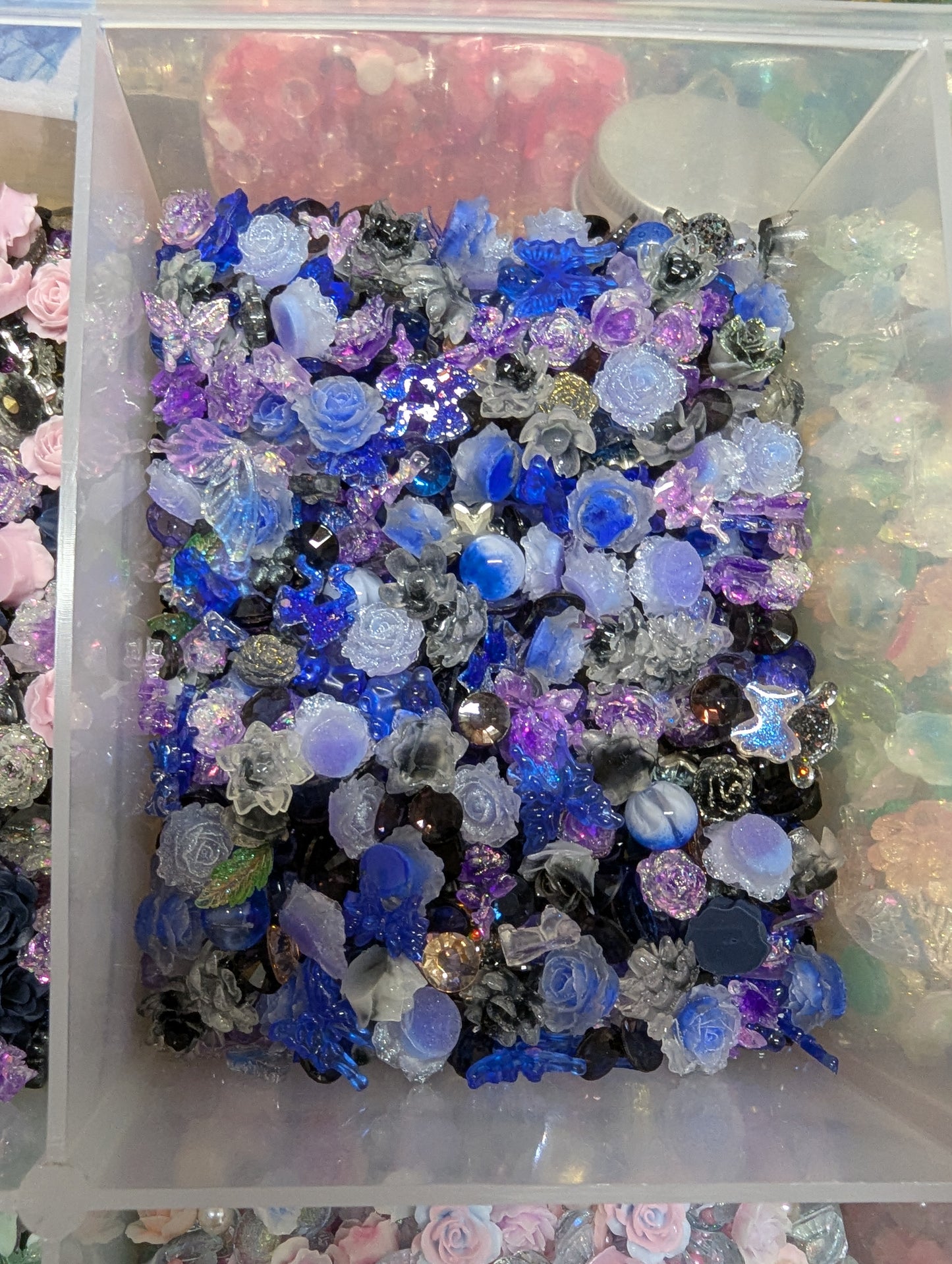Midnight Velvet Resin Flower mix -glow in the dark
