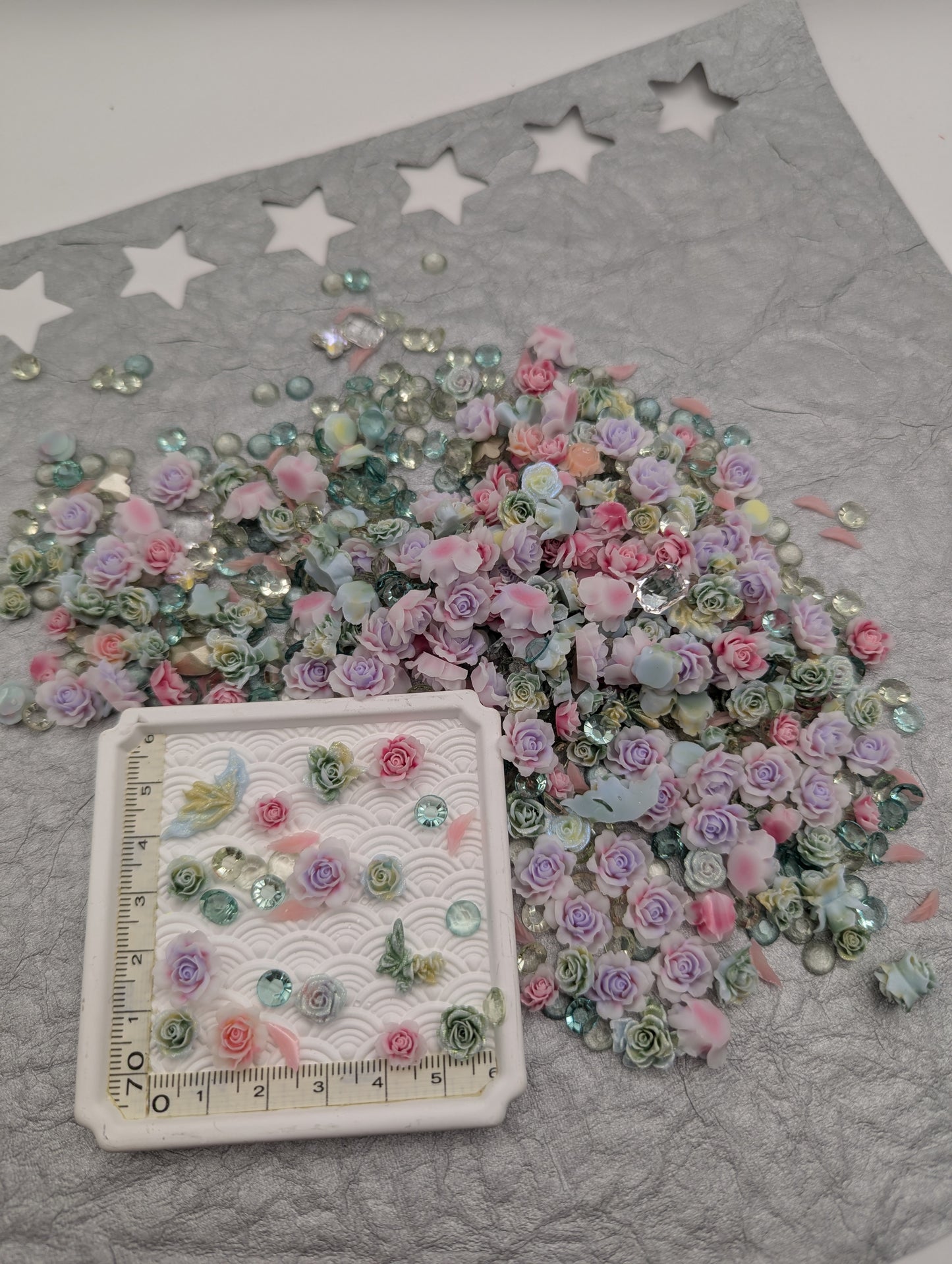 Pixie Garden Resin Flower mix -glow in the dark