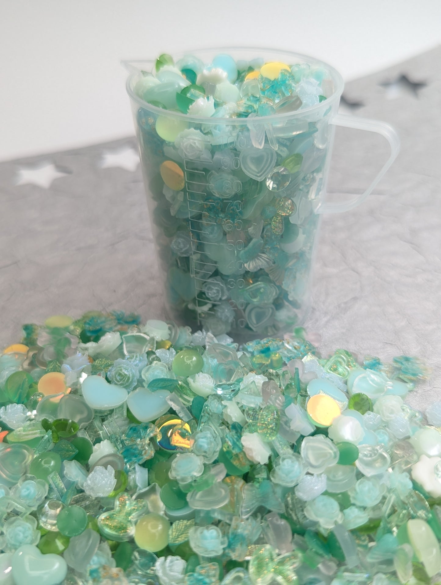 Evergreen Essence Resin Art Mix ~ 200 Pieces