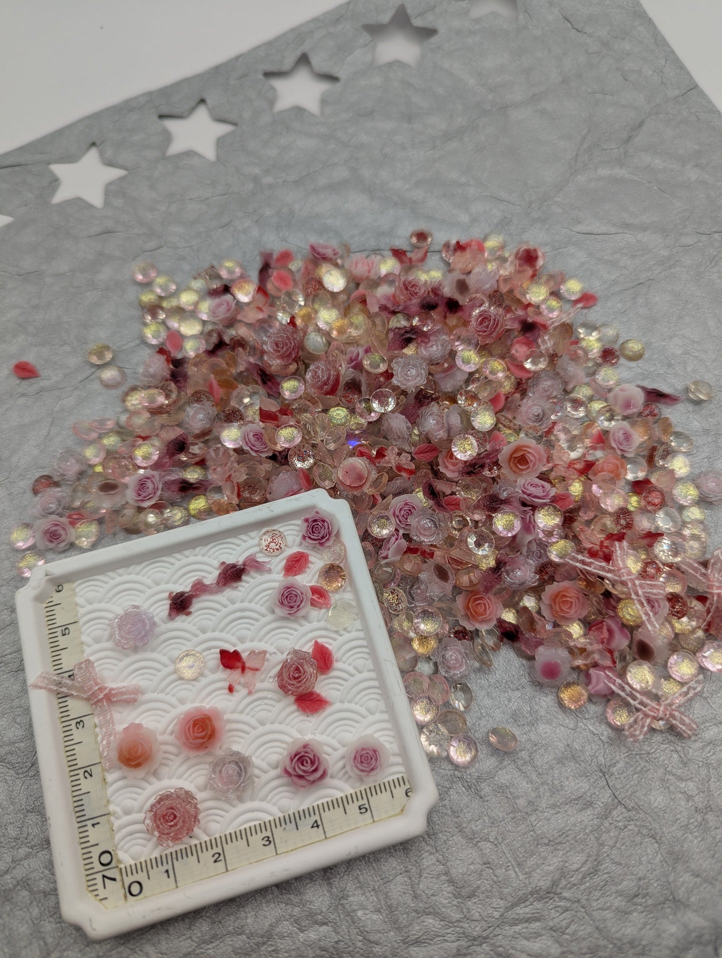 Pink Whisper Resin Flower mix -glow in the dark l