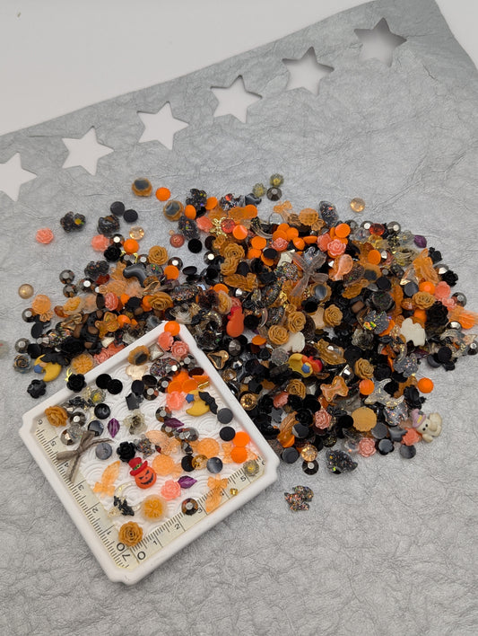 Halloween Embellishment Mix – Spooky & Sparkly ~200 pcs